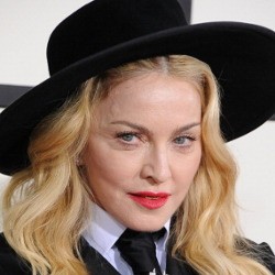 Gara-gara Kuis di Sebuah Situs, Madonna Dituding Hina Kaum Gay