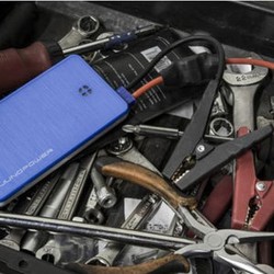 Wow! Powerbank Ini Mampu Hidupkan Mesin Mobil