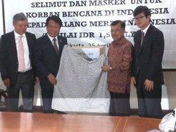 PMI Dapat Sumbangan Selimut dan Masker dari Orang Korea di RI