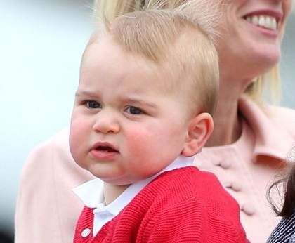 Foto: Wajah Cemberut Pangeran George yang Menggemaskan Saat Akan Naik Pesawat