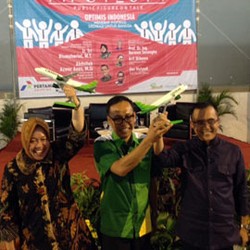 Walikota Risma dan Bupati Anas Duet di ITS, Bagi-bagi Ilmu