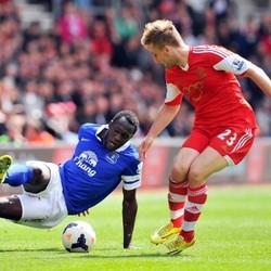 Dua Gol Bunuh Diri Antar Southampton Taklukkan Everton