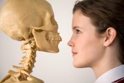 Jangan Cuma Tabung Uang, Ajari Juga Anak untuk Tabung Tulang