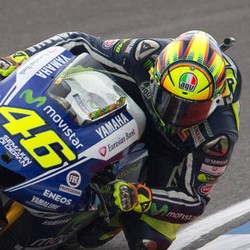 Rossi: Honda Terlalu Cepat untuk Yamaha