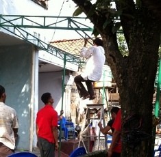 Azwar Bunuh Diri di Toilet Polda, Tangan Ibunda Tak Lepas dari Tasbih