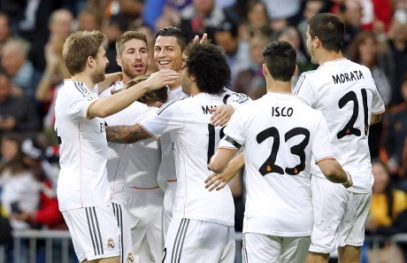 Ancelotti Tegaskan Madrid Takkan Cuma Bertahan di Markas Bayern