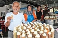 Jualan Kue Putu, Pria Malaysia Ini Jadi Jutawan