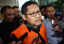 KPK Panggil Adik Anas Urbaningrum Terkait Kasus TPPU