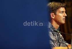 Tim Carr dan Guru-guru di JIS akan Diperiksa Pekan Ini