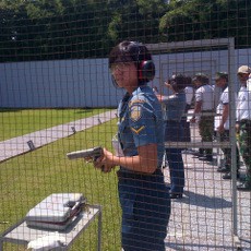 Seru Latihan Tembak Bersama Kowal Cantik Mabes TNI AL