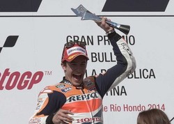 Aksi Mengejar yang Begitu Dinikmati Marquez