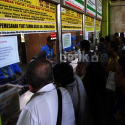 Bos KAI: Jutaan Orang Pesan Tiket Lebaran Lewat Internet