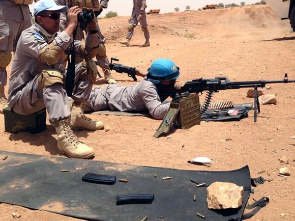 Form Police Unit Latihan Menembak di Sudan