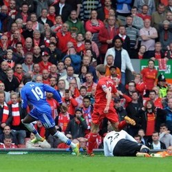 Mourinho: Blunder Gerrard? Demba Ba yang Fantastis