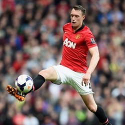 Jones Bantah Tuduhan MU Ogah-ogahan Main untuk Moyes