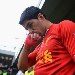 Suarez Pemain Terbaik Premier League 2013-14