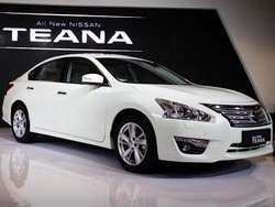 Berapa Konsumsi BBM Teana, Nissan?