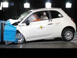 Fiat 500 Dapat Bintang 5 untuk Keamanan