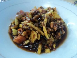 Menyantap Rujak Aceh, Bikin Ketagihan