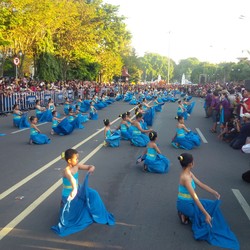 Hari Tari Sedunia, Ribuan Warga Solo Menari di Titik-titik Keramaian