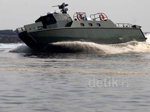 TNI AD Luncurkan Kapal Motor Cepat