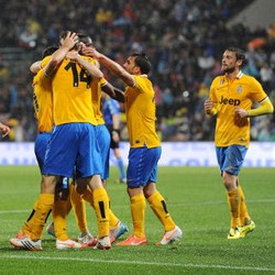 Belum Ada Pesta di Rumah Si Nyonya Besar