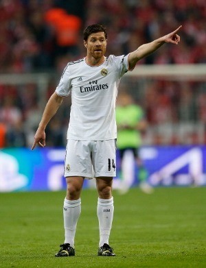 Ancelotti Sesalkan Absennya Alonso di Final