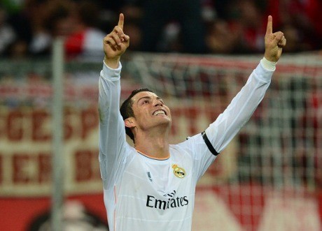 Ronaldo: Dua Gol, Dua Rekor Baru