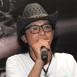 Lepas dari Label, /rif Mengaku Bahagia