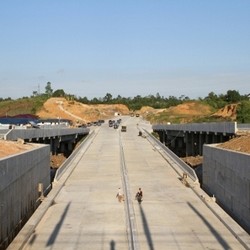 Pesan Emil Salim Untuk Presiden Baru: Bangun Indonesia Timur