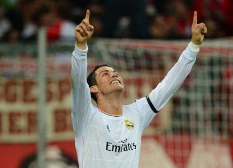 Ronaldo: Dua Gol, Dua Rekor Baru