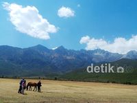 Indahnya Jade Dragon, Lokasi Syuting Haji Backpacker di China