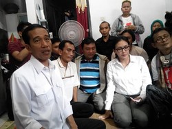 May Day, Jokowi Blusukan Kunjungi Buruh Sakit di Jakut