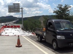 Ruas Tol Ungaran-Bawen Ambles, Gubernur Ganjar: Kondisi Tanahnya Aneh