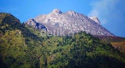 Gunung Merapi Terus Keluarkan Suara Dentuman