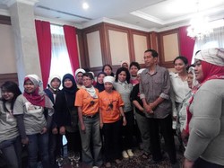 Bertemu Buruh Perempuan, Jokowi: Semoga Saya Bisa Perjuangkan Hak Mereka