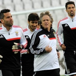 Benfica Incar Gol Tandang