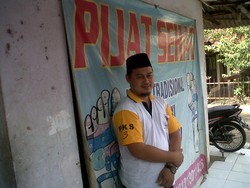 Jadi Anggota DPRD Kota Serang, Iyus Tetap akan Jadi Tukang Urut