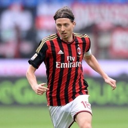 Milan Berduel untuk Kebanggaan