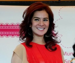 Bagi Tugas Urus Anak dengan Suami, Astrid Tiar Berlakukan Hari Ayah