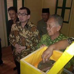 Saat Mensos Penasaran dengan Tempat Meditasi Sultan Alimuddin