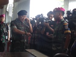 Sidak ke Marinir, Panglima TNI Pinjam HP Prajurit Lalu Terdengar Sirene