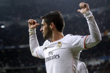 Isco Dijagokan Gantikan Alonso di Laga Final