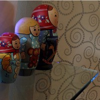 Alasan Hilbram Dunar Senang Pakai Wallpaper Ketimbang Mengecat Warna Menyala