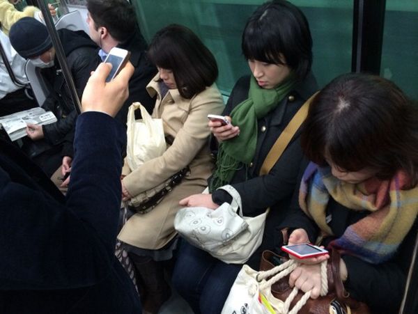 Smartphone yang Bikin Sakaw