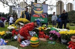 20 Tahun Sejak Kematiannya, Ayrton Senna Masih Menginspirasi Dunia