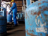 Melihat Pengisian LPG 12 Kg di Depo Plumpang