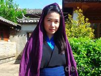 Laura Basuki, si Cantik Anak Ustad dari Lijiang
