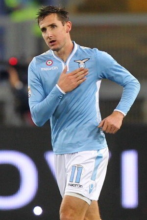 Lazio Perpanjang Kontrak Klose