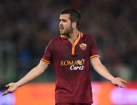 Pilih Barca atau PSG, Pjanic?